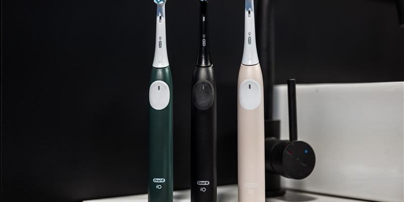 So leicht war Wechseln noch nie: Oral-B feiert den Launch der neuen Oral-B iO2, die den Umstieg auf elektrische Zahnpflege spielend leicht macht - Foto: presseportal.de