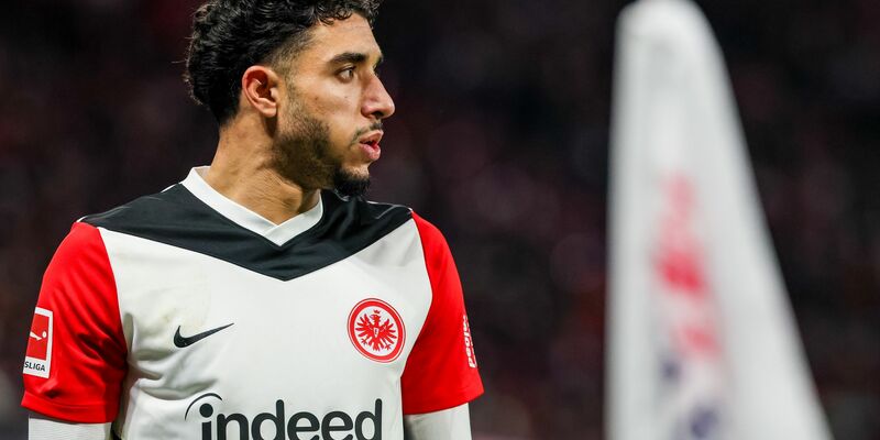 Omar Marmoush wechselt von Eintracht Frankfurt zu Manchester City. - Foto: Jan Woitas/dpa