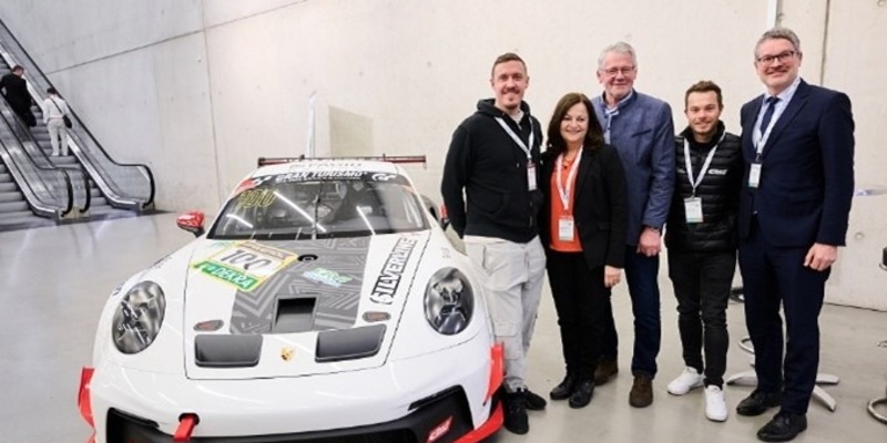 Klimaschutz im Automobilsport: Max Kruse Racing präsentiert in Berlin Rennwagen und E20-Kraftstoffkonzept - Foto: presseportal.de