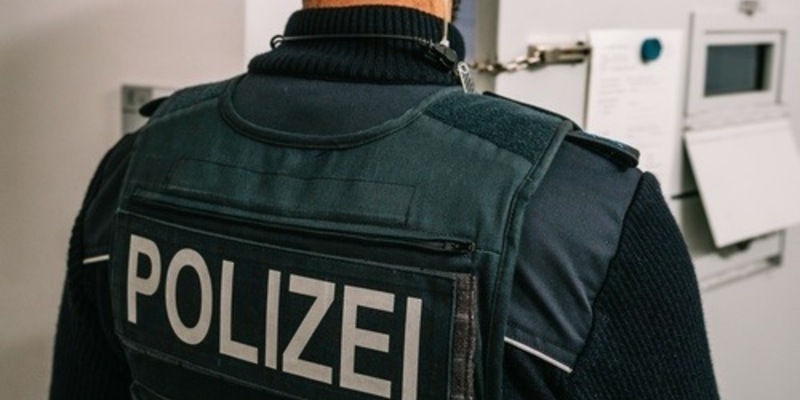 BPOL NRW: Nach Einreise festgenommen Bundespolizei vollstreckt Haftbefehl - Foto: presseportal.de