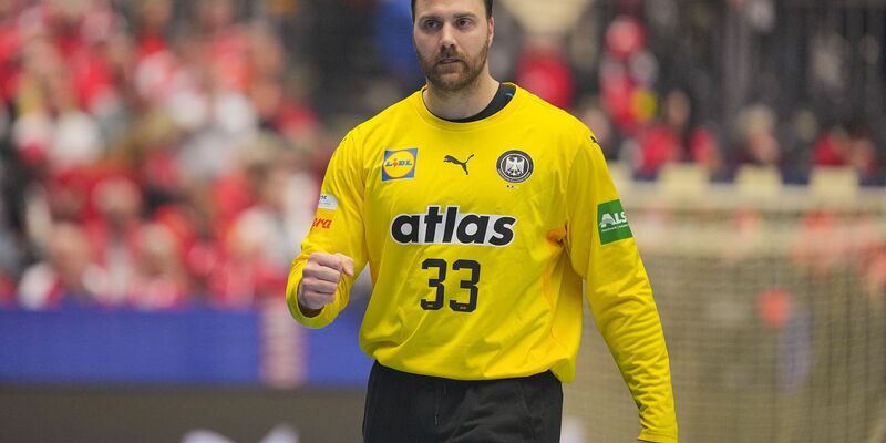 Bundestrainer Alfred Gislason sieht in vielen Phasen ein fehlerhaftes deutsches Spiel.  - Foto: Sören Stache/dpa