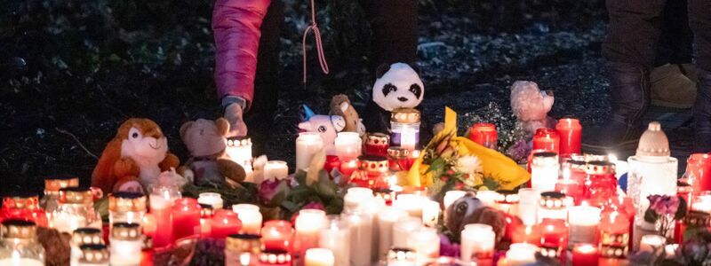 Zum Gedenken kommen am Sonntag viele geladene Gäste in die Stiftskirche.  - Foto: Daniel Vogl/dpa