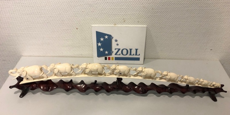 HZA-M: Zoll entdeckt seltene Elfenbeinschnitzerei - Foto: presseportal.de