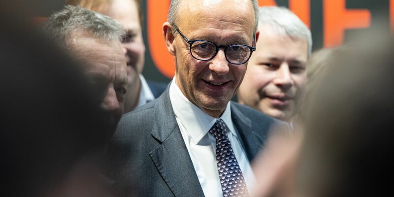 CDU-Kanzlerkandidat Friedrich Merz hat auf der Grünen Woche in Berlin viele Versprechungen in Richtung der Landwirtschaft gemacht. - Foto: Hannes P. Albert/dpa