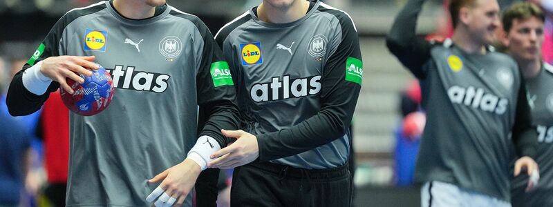 Justus Fischer (l) und David Späth sorgten auch beim Teamabend für gute Stimmung. - Foto: Sören Stache/dpa