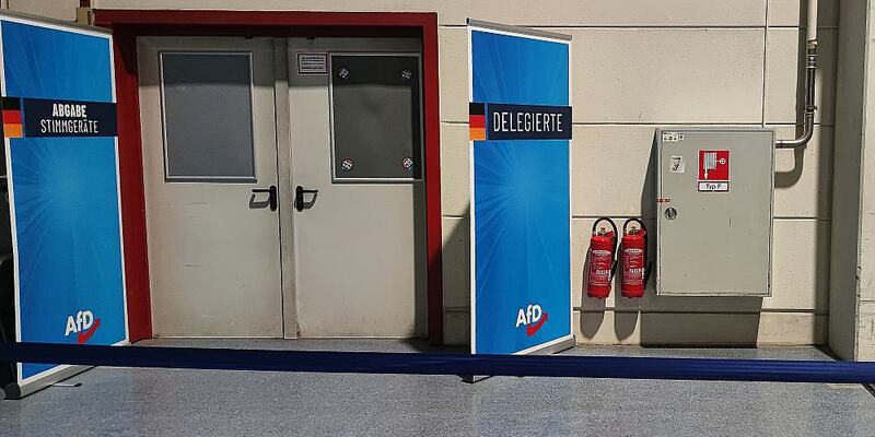 Feuerlöscher auf AfD-Parteitag (Archiv) - Foto: über dts Nachrichtenagentur