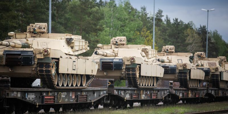 Die USA haben der Ukraine unter anderem Kampfpanzer vom Tpy M1A1-Abrams für die Verteidigung geliefert. (Archivbild) - Foto: Spc. Adrian Greenwood/DVIDS/U.S. Army/dpa