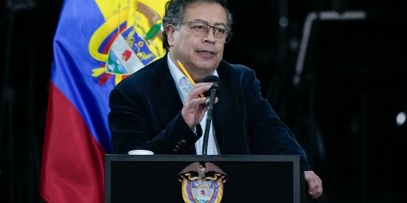 Die kolumbianische Regierung werde das Präsidentenflugzeug zur Verfügung stellen, um die «menschenwürdige Rückkehr der kolumbianischen Staatsangehörigen zu ermöglichen», teilte die Präsidentschaft Kolumbiens mit. (Archivbild) - Foto: Fernando Vergara/AP/dpa