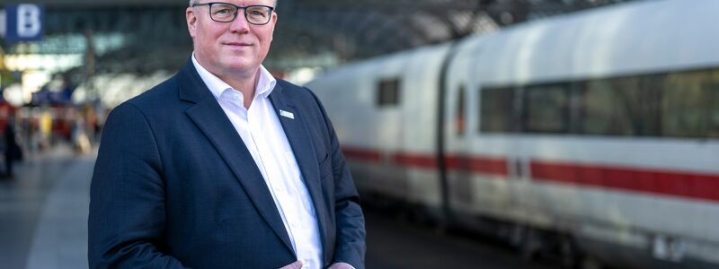 Der Geschäftsführer der Allianz pro Schiene, Dirk Flege, fordert mehr Unterstützung für Eigentümer bei der Weiterentwicklung von Bahnhöfen. (Archivbild) - Foto: Monika Skolimowska/dpa