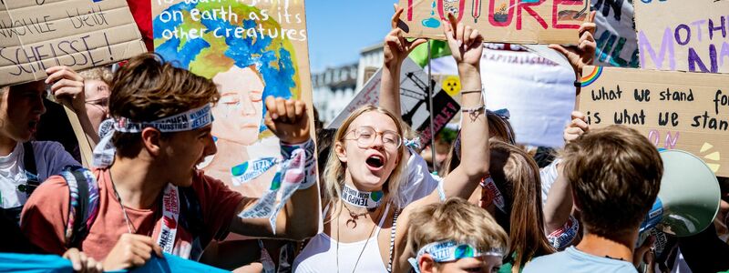 Seit 1. Januar kommt die Generation Beta auf die Welt - so heißt es zumindest (Foto Archiv).  - Foto: Marcel Kusch/dpa