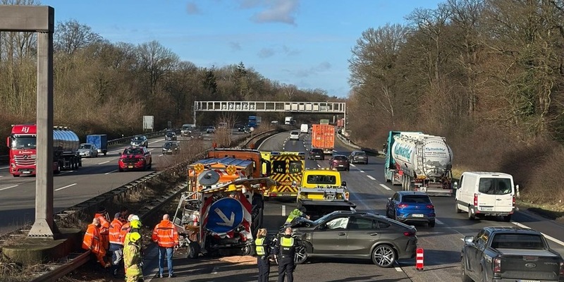 FW Ratingen: Verkehrsunfall auf der BAB 3 - Foto: presseportal.de