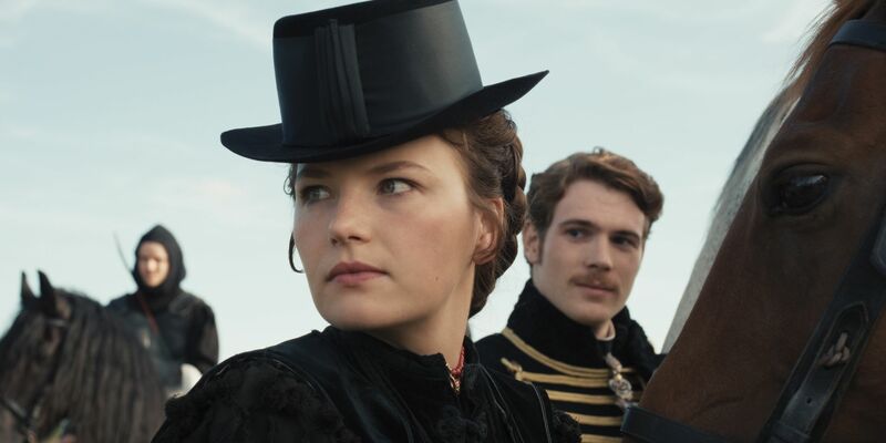 Szene aus der zweiten Staffel der Dramaserie «Die Kaiserin» mit Devrim Lingnau als Sisi und Philip Froissant als Kaiser Franz Joseph I. (Bild: Netflix) - Foto: Cr. Courtesy of Netflix © 2024/dpa