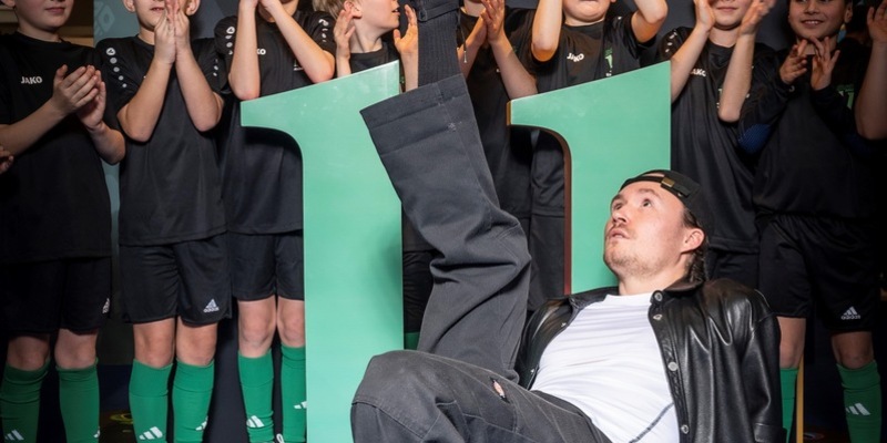 Elfer raus! - der Kartenspielklassiker feiert seinen 100. Geburtstag - Foto: Erol Gurian/Ravensburger, für PR-Zwecke honorarfrei zeitlich unbegrenzt für D/AT/CH / Weiterer Text über ots und www.presseportal.de/nr/9301 / Die Verwendung dieses Bildes für redaktionelle Zwecke ist unter Beachtung aller mitgeteilten Nutzungsbedingungen