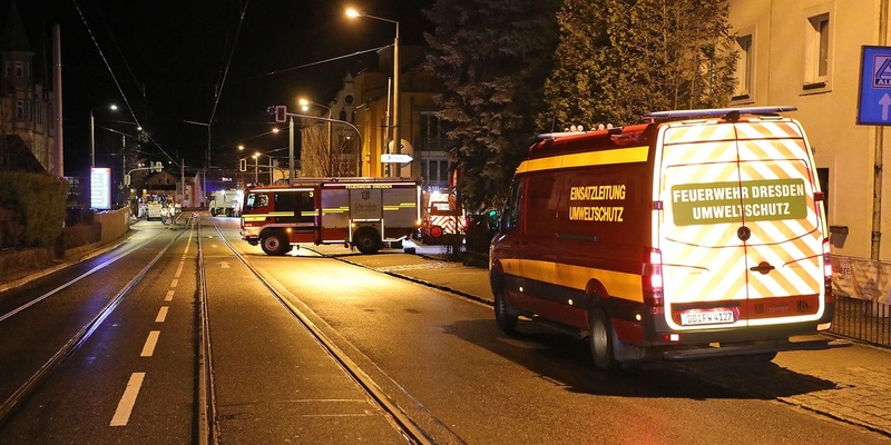 FW Dresden: Gasaustritt in Dresden-Bühlau gestoppt - Bewohner kehren zurück - Foto: presseportal.de