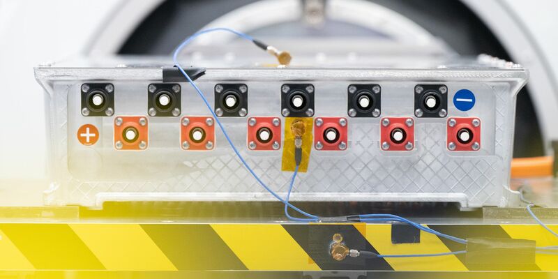 Die deutsche Elektroindustrie schöpft dank steigender Aufträge im März Hoffnung (Archivbild) - Foto: Sebastian Gollnow/dpa