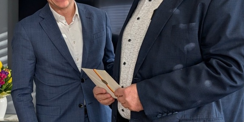 FW-WRN: Verabschiedung des langjährigen Brandschutztechnikers Heinz Westbomke - Foto: presseportal.de