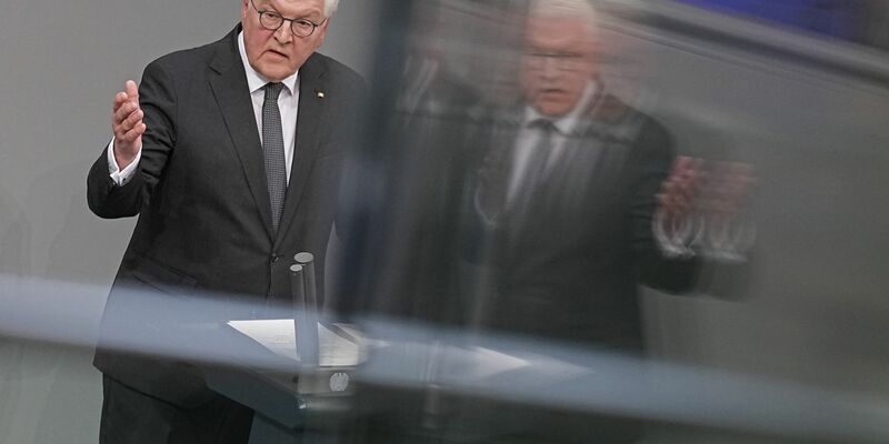 Der Bundespräsident spricht eine eindringliche Warnung zum Schutz der Demokratie aus. - Foto: Michael Kappeler/dpa