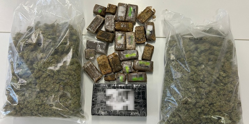 ZOLL-S: Gemeinsame Pressemitteilung der Staatsanwaltschaft Stuttgart und des Zollfahndungsamts Stuttgart / Kiloweise Drogen sichergestellt und mehrere Tatverdächtige festgenommen. - Foto: presseportal.de