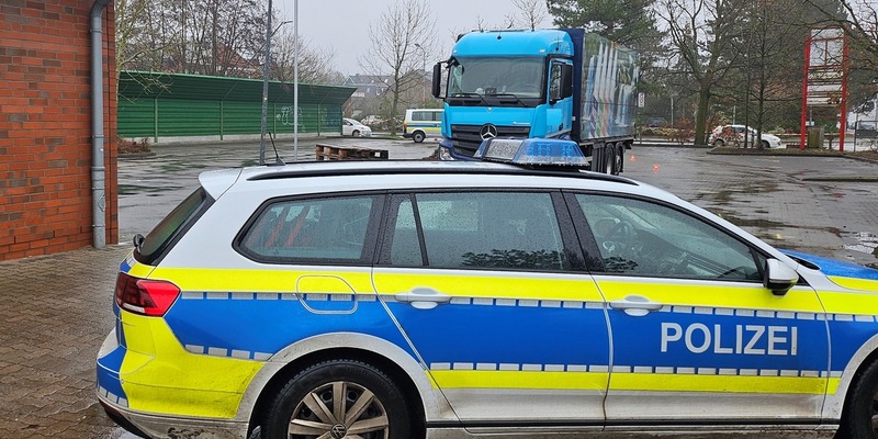 POL-CUX: Tödlicher Verkehrsunfall in Cuxhaven - Seniorin wird von LKW erfasst (Foto im Anhang) - Foto: presseportal.de