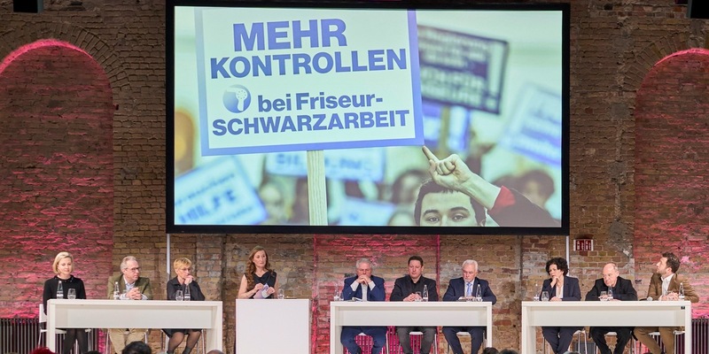 Friseure geeint - Politik hört zu, bleibt aber unkonkret - Foto: presseportal.de