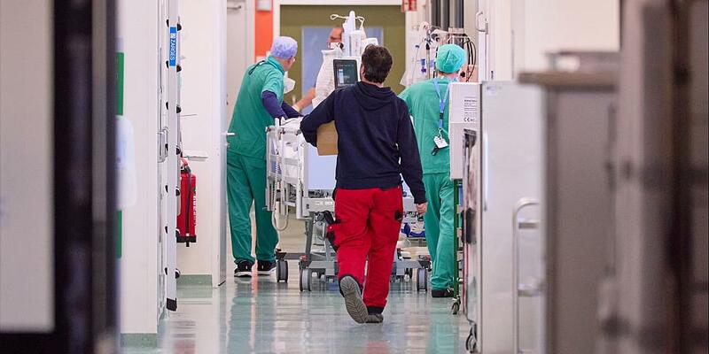 Medizinisches Personal in einem Krankenhaus (Archiv) - Foto: über dts Nachrichtenagentur