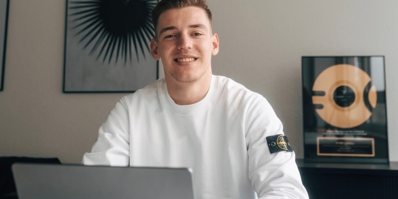 Vom Ausbildungsabbrecher zum Online-Unternehmer – Fynn Dirolls Weg zum Erfolg - Foto: presseportal.de