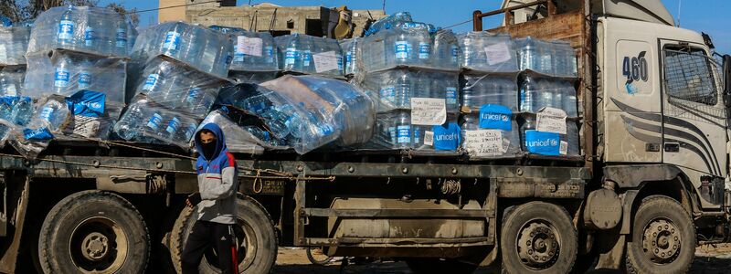 Israel hat ein Arbeitsverbot für das UN-Palästinenserhilfswerk UNRWA in Kraft gesetzt.  - Foto: Abed Rahim Khatib/dpa