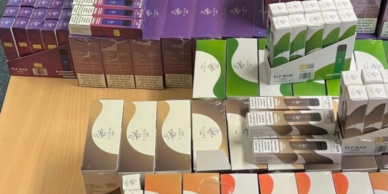 HZA-P: Wenn der Zoll im Laden steht / Illegale Vapes, unversteuerter Kaffee und nicht bzw. falsch versteuerter Wasserpfeifentabak sichergestellt - Foto: presseportal.de