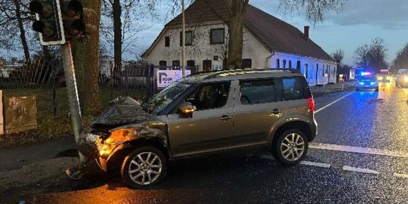POL-DH: --- Barnstorf, Vorfahrt missachtet - Syke, Mit Radfahrer kollidiert - Weyhe, Auffahrunfall mit Verletzten --- - Foto: presseportal.de