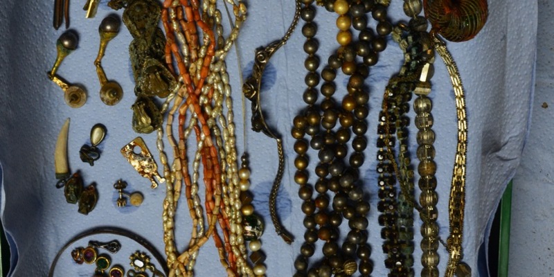 POL-HI: Giesen - vermeintliches Diebesgut aufgefunden, Hinweise erbeten - Foto: presseportal.de