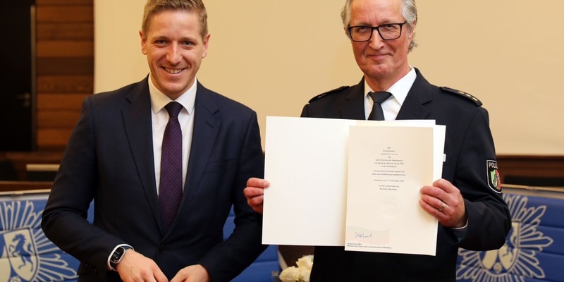 POL-EU: Polizeidirektor Harald Mertens in den Ruhestand verabschiedet - Nachfolge steht fest - Foto: presseportal.de