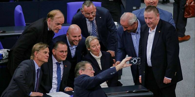 AfD-Fraktion macht ein Selfie am 29.01.2025 - Foto: über dts Nachrichtenagentur