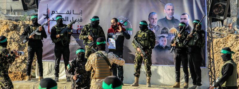 Geiselübergabe an das Rote Kreuz im Gazastreifen. (Archivbild) - Foto: Abed Rahim Khatib/dpa