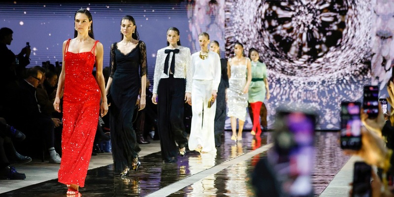 Fashion Week Berlin: Marc Cain entführte in ferne Welten - Foto: presseportal.de