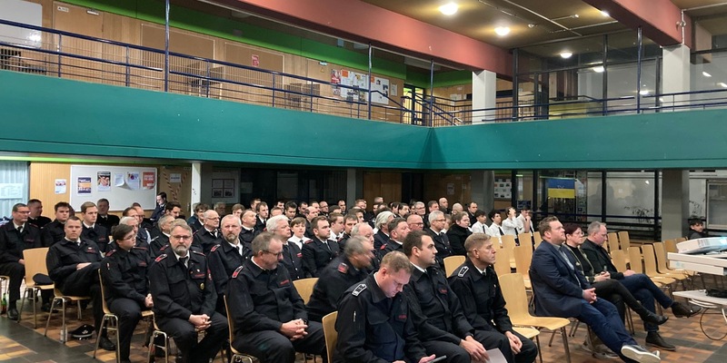 FW Tönisvorst: Generalhauptversammlung der Feuerwehr Tönisvorst: 353 Einsätze im vergangenen Jahr - Foto: presseportal.de