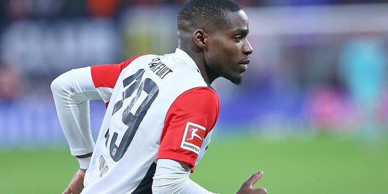 Niels Nkounkou (Eintracht Frankfurt) (Archiv) - Foto: über dts Nachrichtenagentur