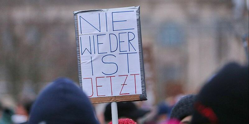 Großdemo gegen die CDU am 02.02.2025 - Foto: über dts Nachrichtenagentur
