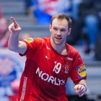 Auf dem Parkett kam es mehrmals zu Rangeleien.  - Foto: Soeren Stache/dpa