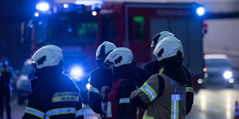 FW-MK: Brennender PKW auf der BAB 46 - Foto: presseportal.de