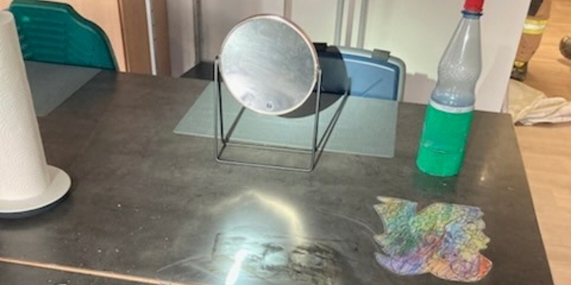 FW-GL: Kurioser Brandeinsatz in Werkstatt - Spiegel löst Feuer aus im Stadtteil Gronau von Bergisch Gladbach - Foto: presseportal.de