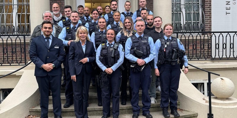 POL-RE: Dialogveranstaltung in der Villa ten Hompel mit den Neuzugängen von der HSPV NRW Aus der Vergangenheit für die Zukunft lernen - Foto: presseportal.de