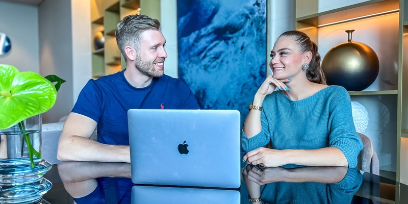 SHRS Consulting feiert 1.000 Absolventen: Das steckt hinter Deutschlands erfolgreichster Door2Door-Ausbildung - Foto: presseportal.de