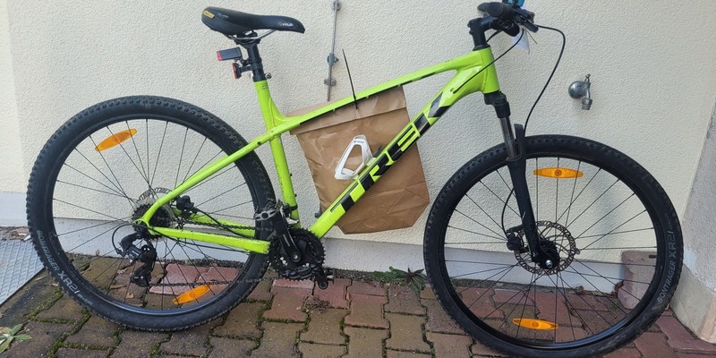 POL-WE: Eigentümer des Fahrrads gesucht + Drei Einbrüche in Griedel + Schmuck gestohlen + Einfamilienhaus durchsucht + Wahlplakat angezündet + Tür aufgebrochen + Einbrecher scheitern + An Fenster gehebelt - Foto: presseportal.de