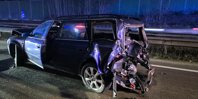 FW Bremerhaven: Verkehrsunfall auf der BAB 27 - Foto: presseportal.de