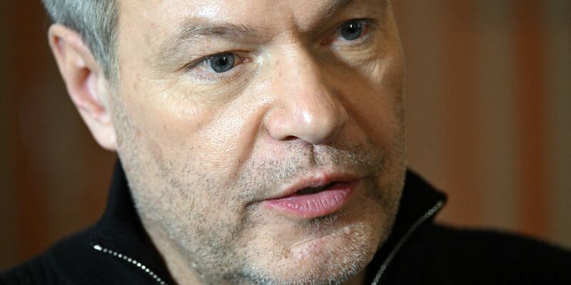 Sucht das Gespräch mit Kanada über US-Zölle: Wirtschaftsminister Robert Habeck (Archivbild) - Foto: Federico Gambarini/dpa