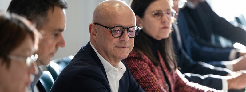 Personalvorstand Martin Seiler führt die Gespräche für die Arbeitgeber. - Foto: Hannes P. Albert/dpa