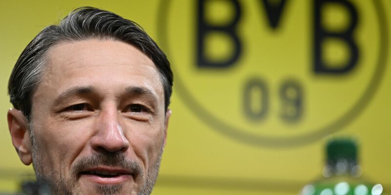 Dortmunds Sportchef Lars Ricken wich der Fragen nach weiteren personellen Konsequenzen aus. - Foto: Bernd Thissen/dpa