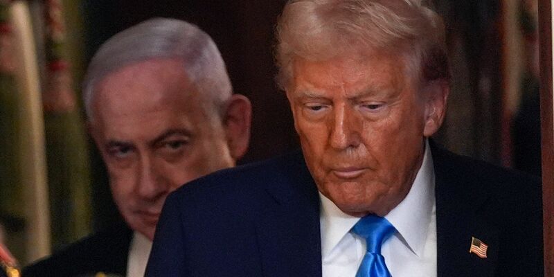 US-Präsident Donald Trump überrascht mit einem neuen Vorschlag zur Zukunft des Gazastreifens - wo zwei Millionen Palästinenser leben. - Foto: Evan Vucci/AP/dpa