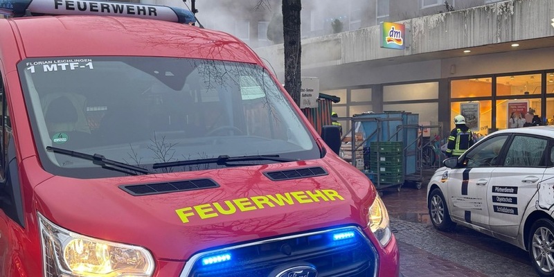FW Leichlingen: Gemeldeter Brand in Bankfiliale - Foto: presseportal.de