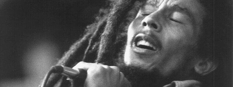 Bob Marley wäre am 6. Februar 2025 80 Jahre alt geworden. (Archivbild) - Foto: Frank Leonhardt/dpa